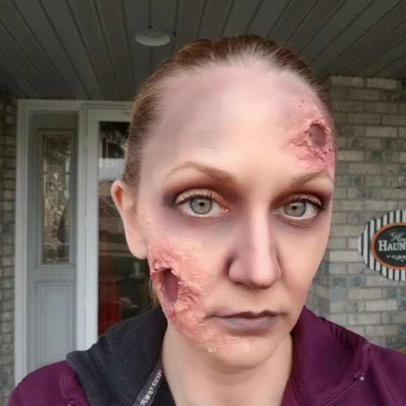 Meet your Posher, Carrie - Picture 8 of 15